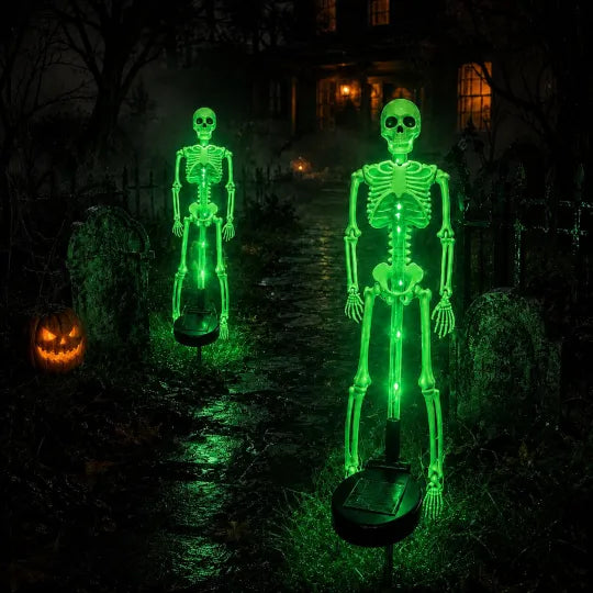 💀💜 Solar Skull Garden Stake Light
