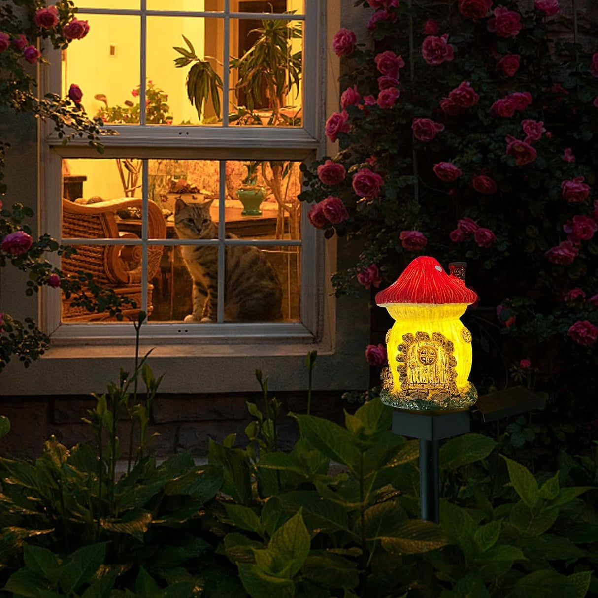 Solar Fairy-Tale Mushroom Cottage Garden Light